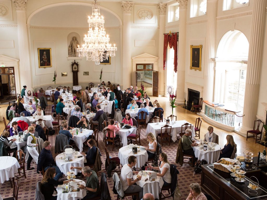 Afternoon tea at the Pump Room in Bath. September 2013. Photographer Freia Turland e:info@ftphotography.co.uk m:07875514528